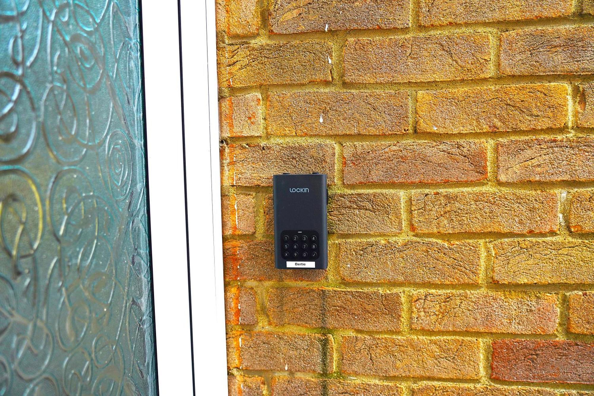 Sleeps 10, Free Parking, Close To Science Park, King Size Bed Milton (Cambridgeshire) Exterior foto